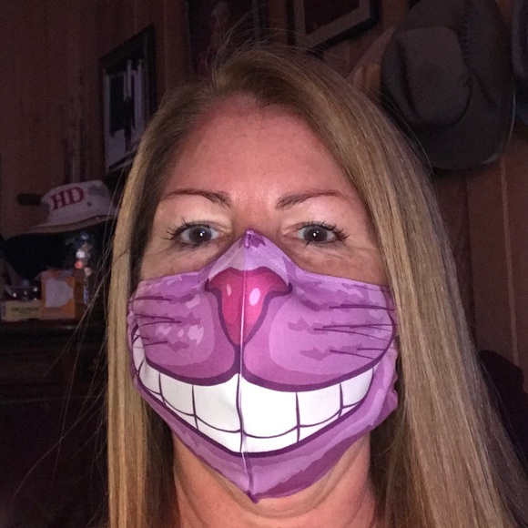 Meet your Posher, Cathy - Picture 2 of 3